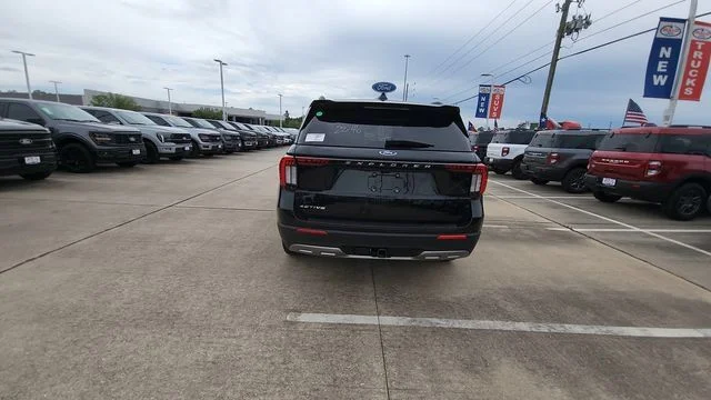 New 2026 Agate Black Metallic Ford Active image 8