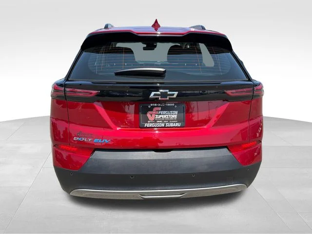 Used 2023 Red Chevrolet LT image 6