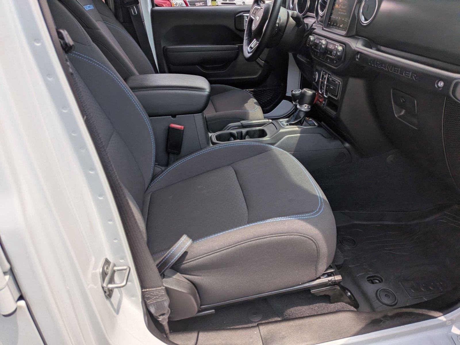 Used 2023 Bright White Clearcoat Jeep Rubicon image 35