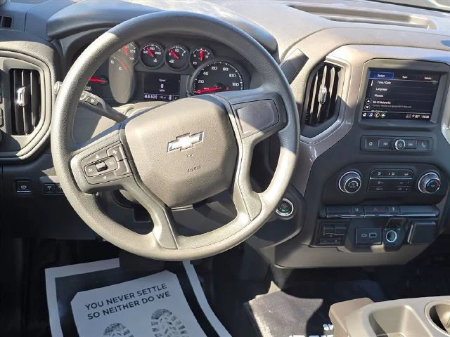 New 2026 Summit White Chevrolet WT image 17