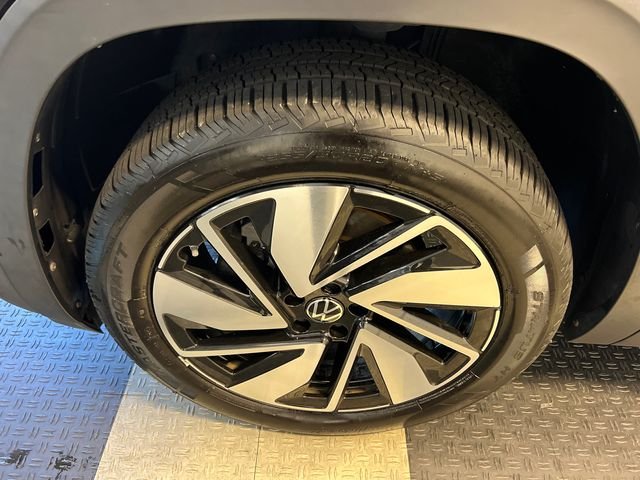 Certified Used 2024 Black Volkswagen 2.0T SE w/Technology image 9