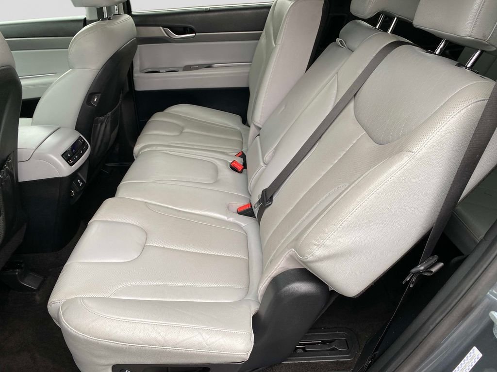 Used 2021 Gray Hyundai SEL image 27