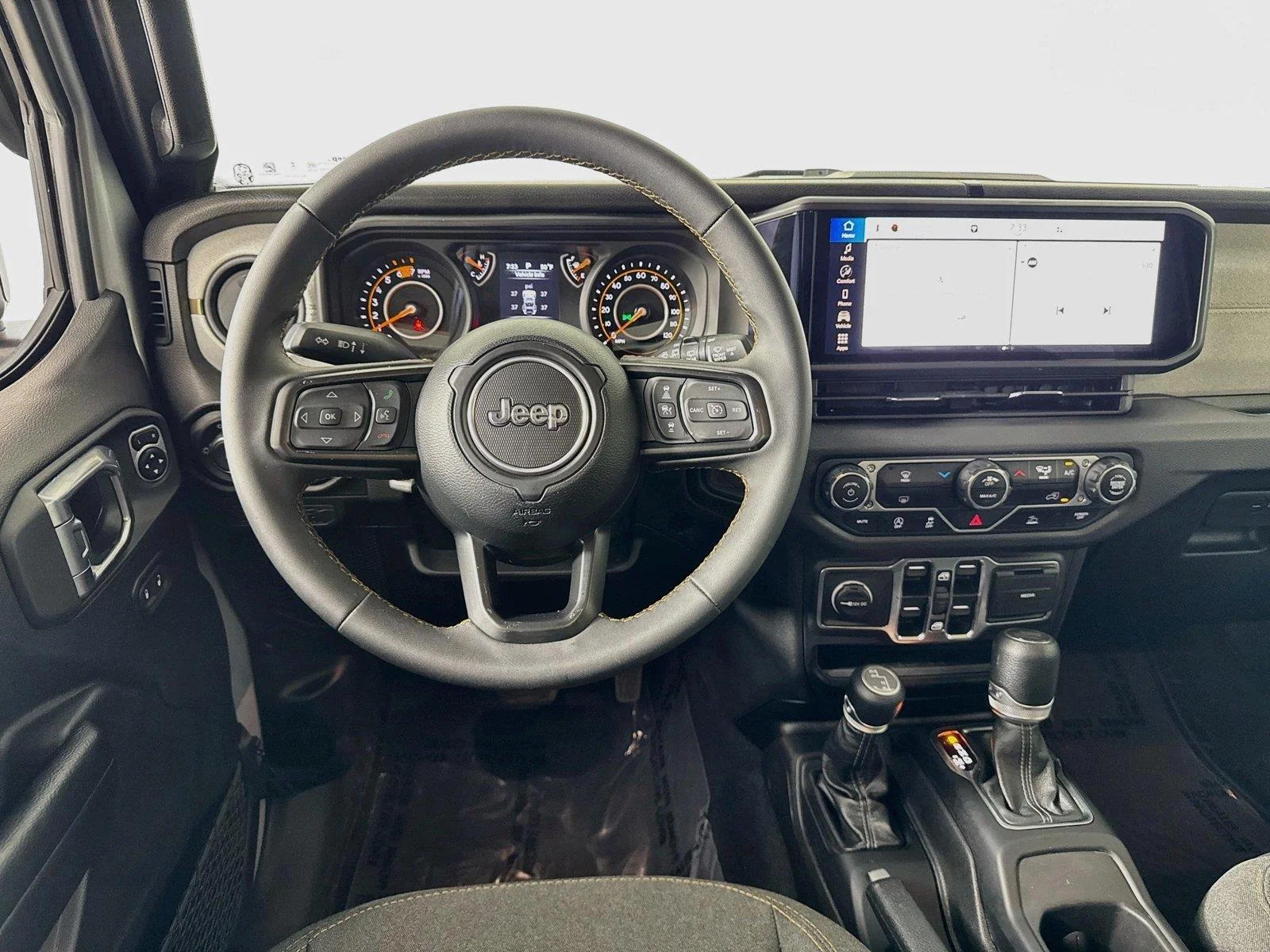 Used 2024 Silver Zynith Clearcoat Jeep Sport S image 20