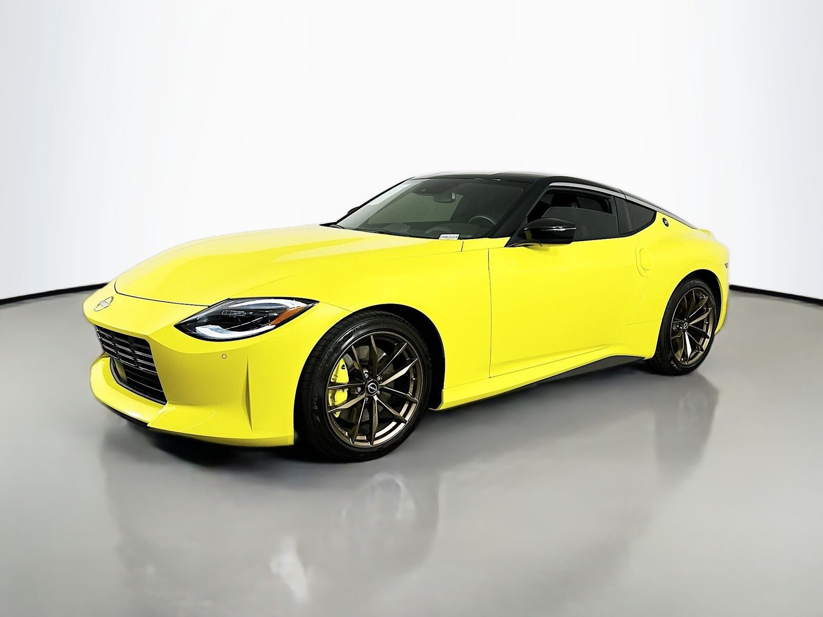 Used 2023 Yellow Pearl Nissan Proto Spec image 3
