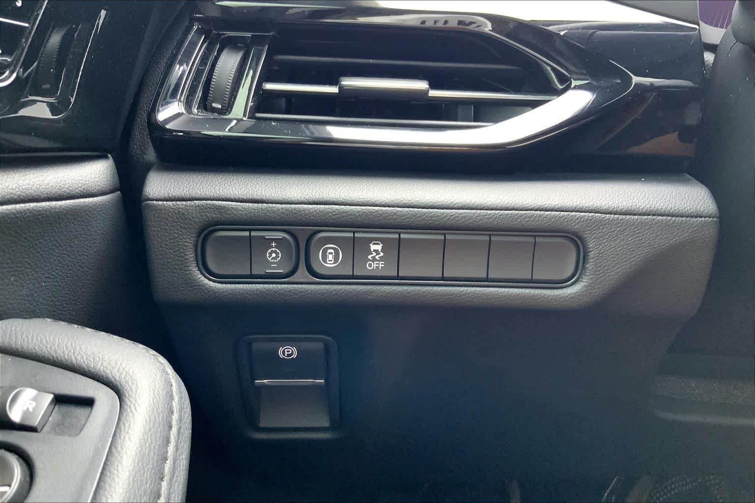 Used 2023 Platinum White Pearl Acura  image 29