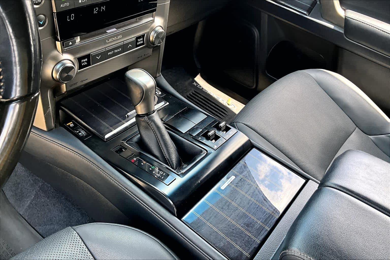 Used 2020 Starfire Pearl Lexus Premium image 17