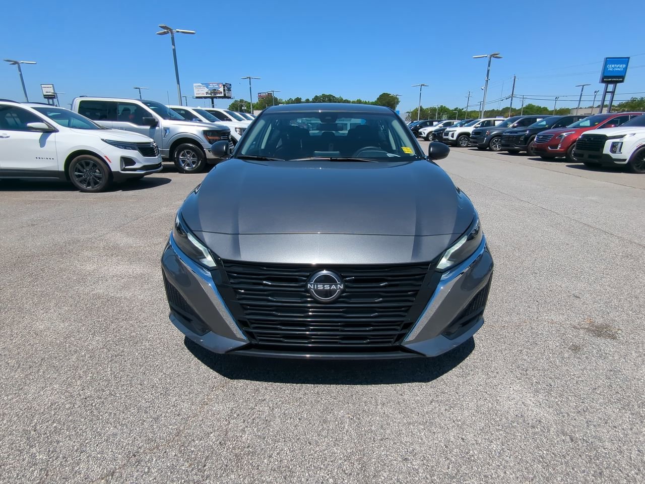 2025 Nissan Altima SV - Photo 8