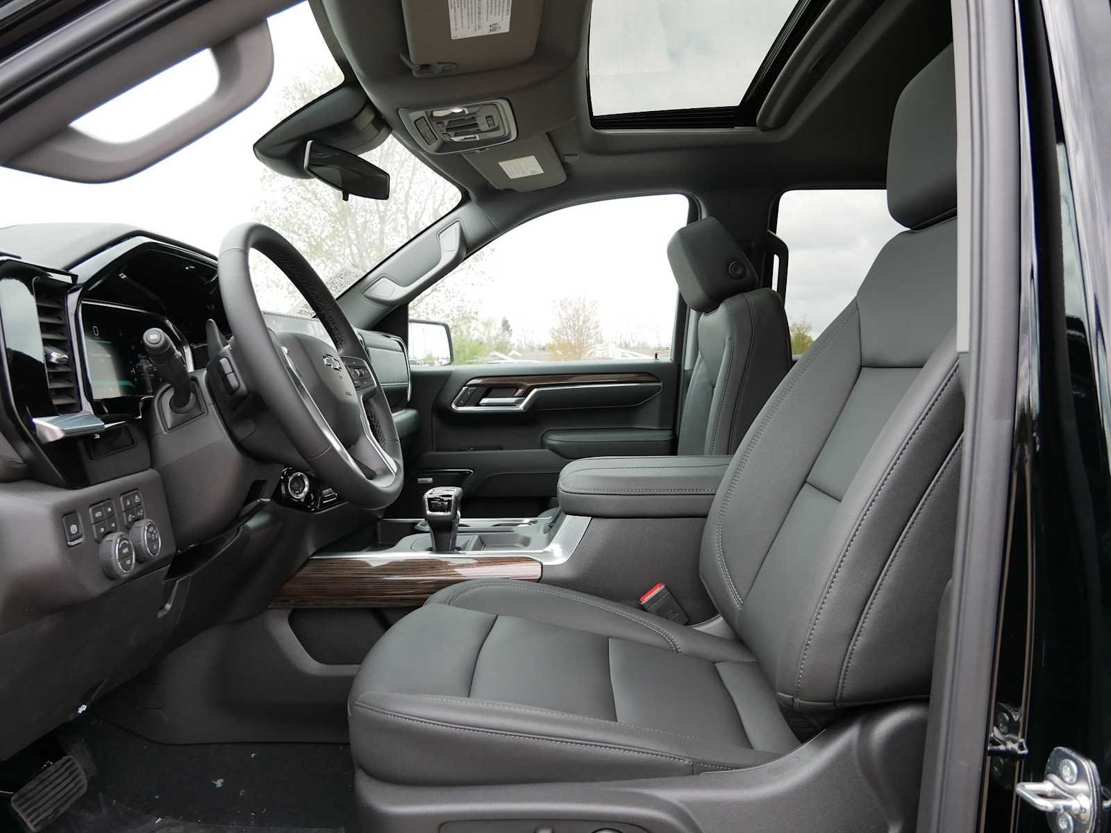 2026 Chevrolet Silverado 1500 LT Trail Boss - Photo 11