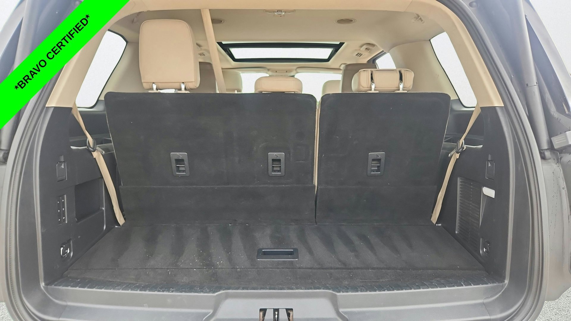 Used 2022  Ford Limited image 31