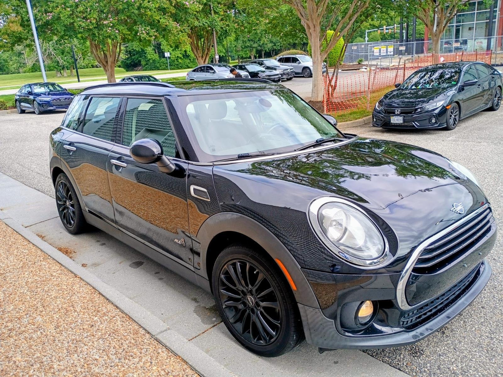 Used 2019 Midnight Black Metallic MINI Cooper image 4