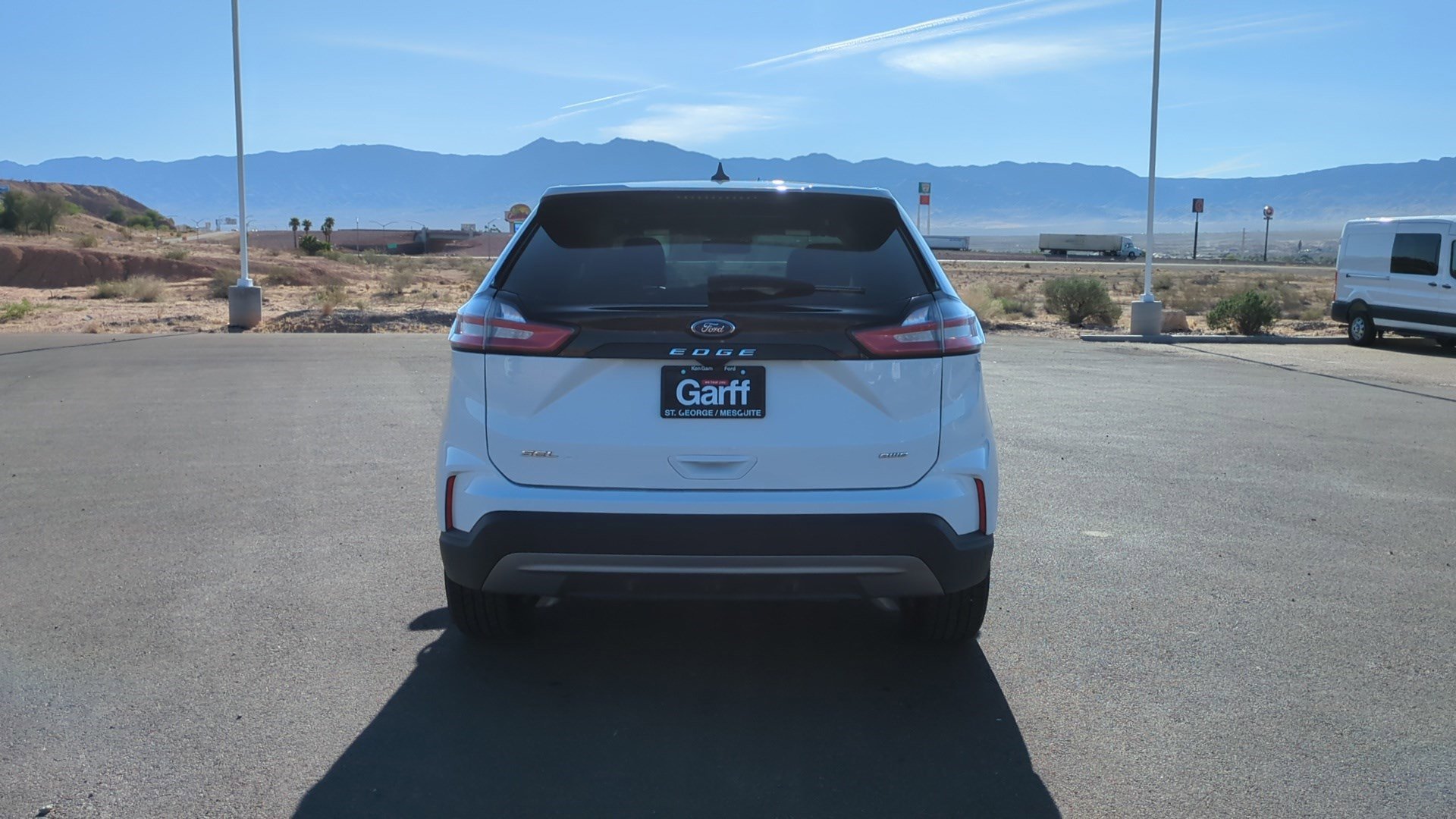 Used 2024 Oxford White Ford SEL image 4