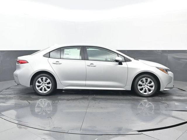 New 2026 Classic Silver Metallic Toyota LE image 2