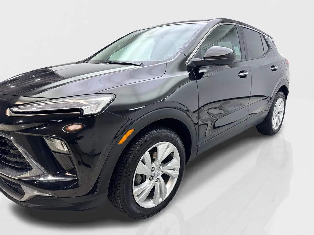 Used 2025 Black Buick Preferred image 11