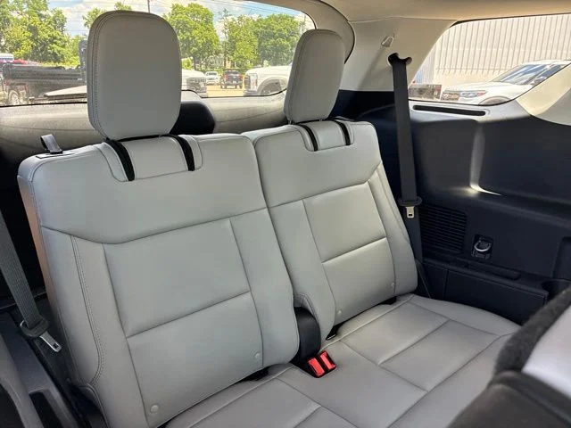 New 2026 Space White Metallic Ford Active image 30