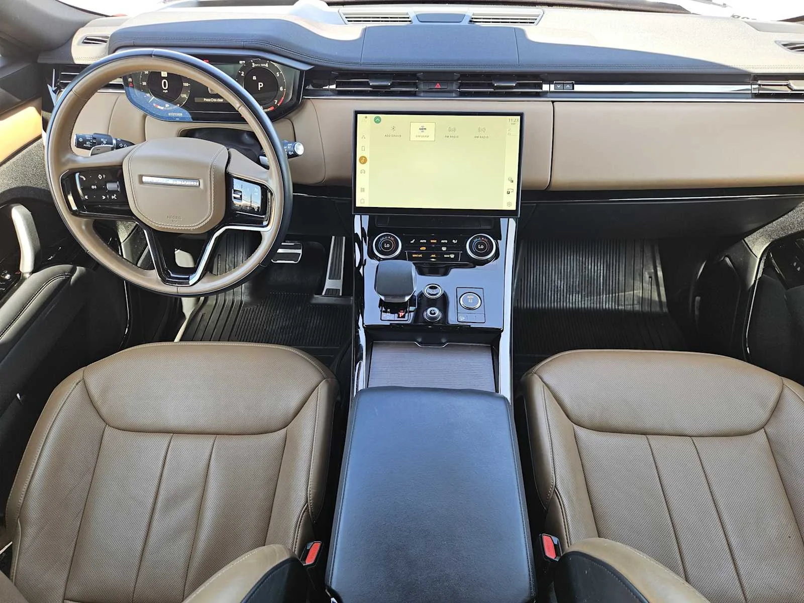 Certified Used 2023 Carpathian Grey Premium Metallic Land Rover SE Dynamic image 25