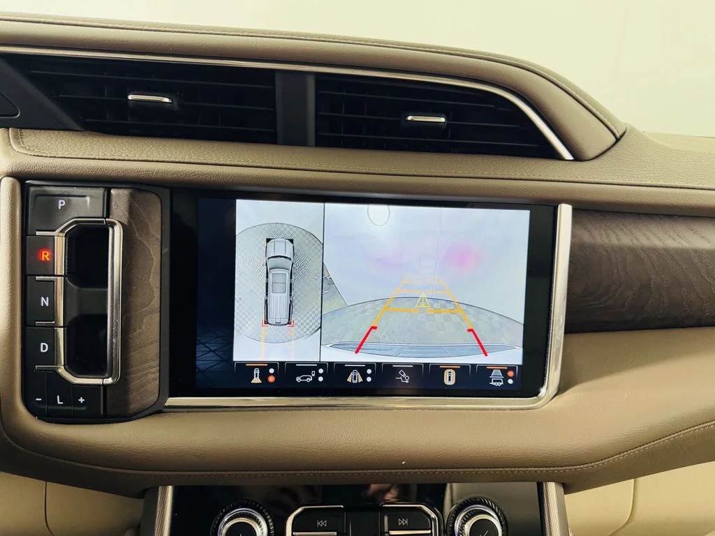 Used 2023 White GMC Denali image 16