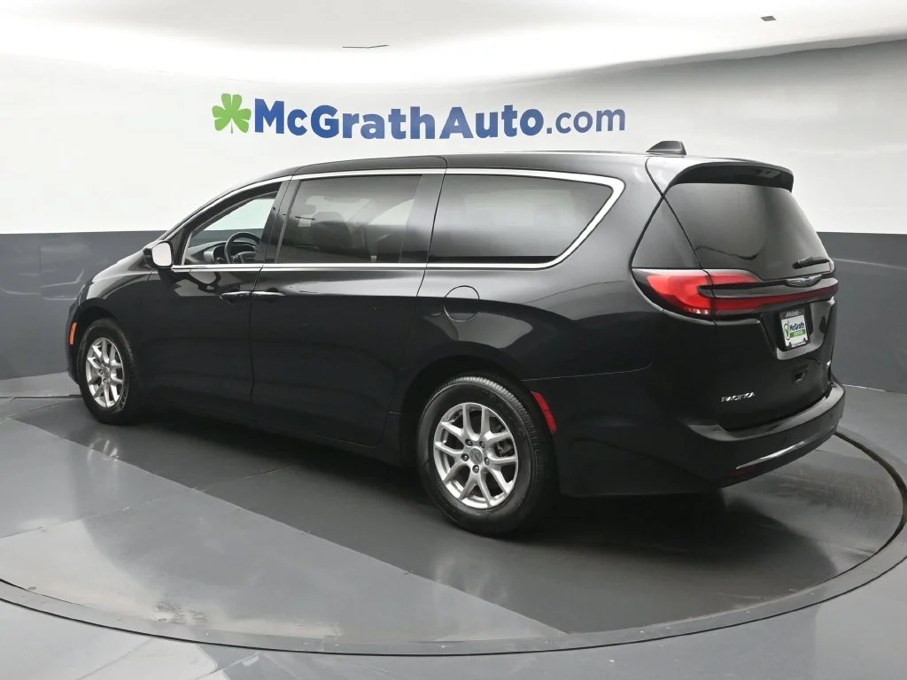 Used 2024 Black Chrysler Touring L image 25