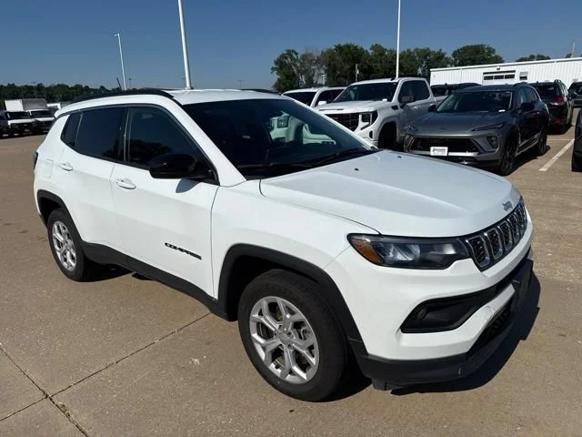 2024 Jeep Compass Latitude - Photo 1