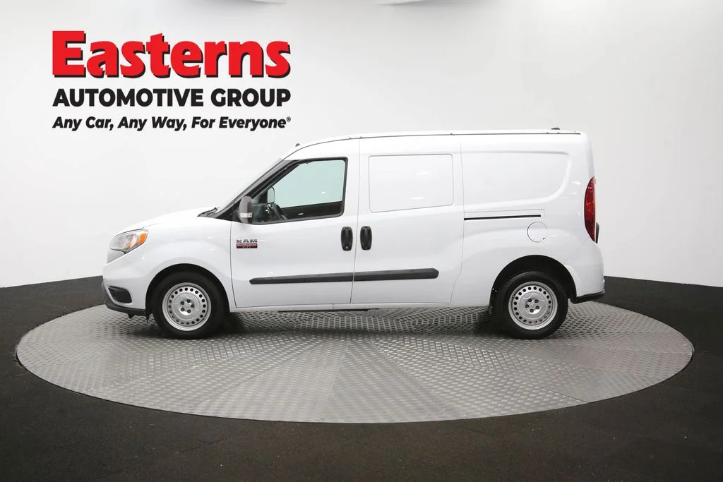 Used 2022 White Ram Base image 57