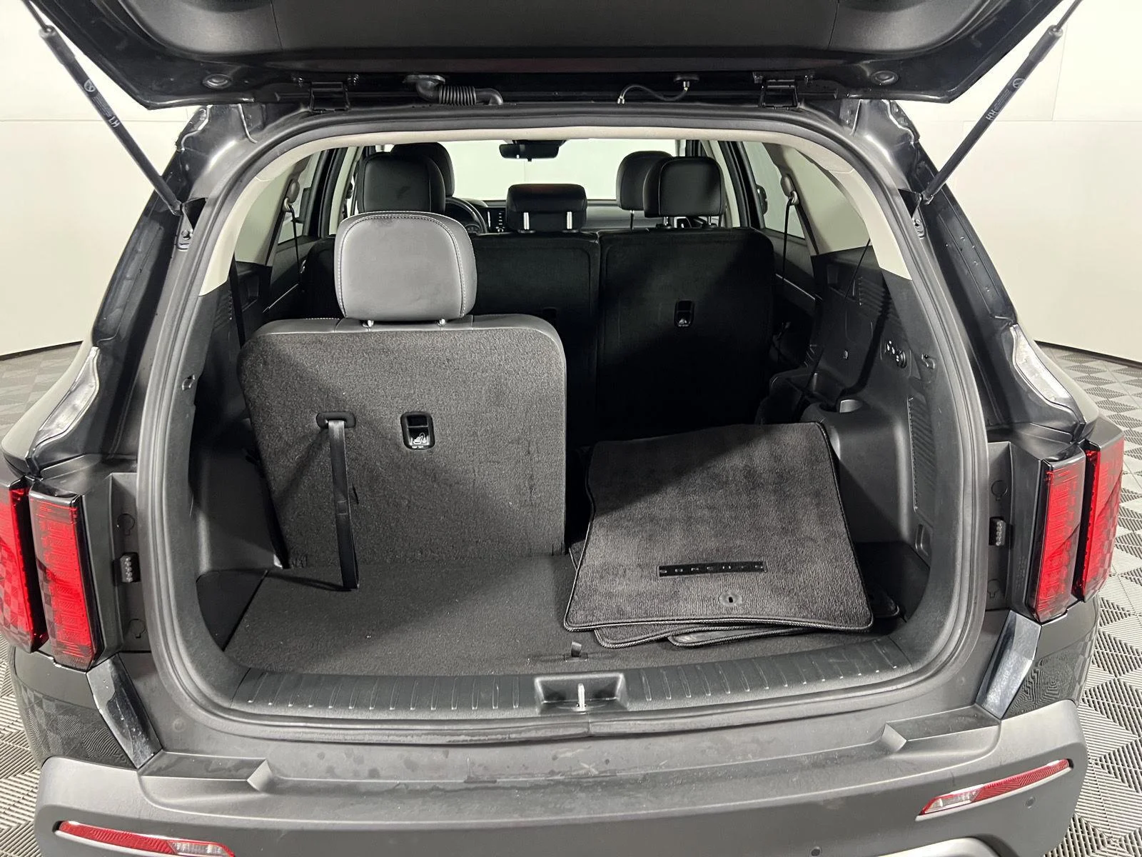 Used 2023 Ebony Black Kia X-Line S image 8