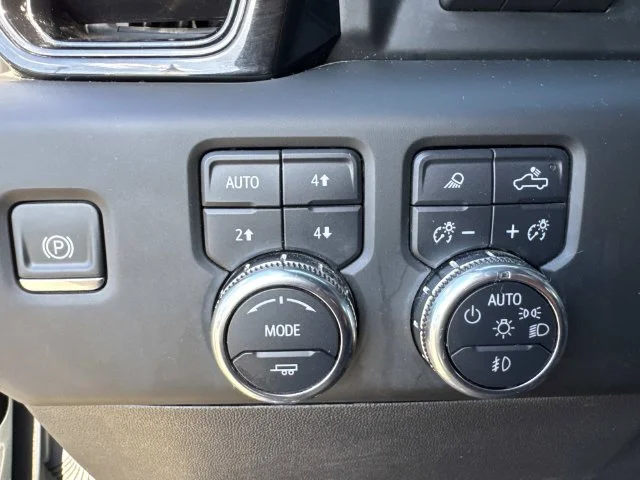 Used 2025 Silver GMC AT4 image 50
