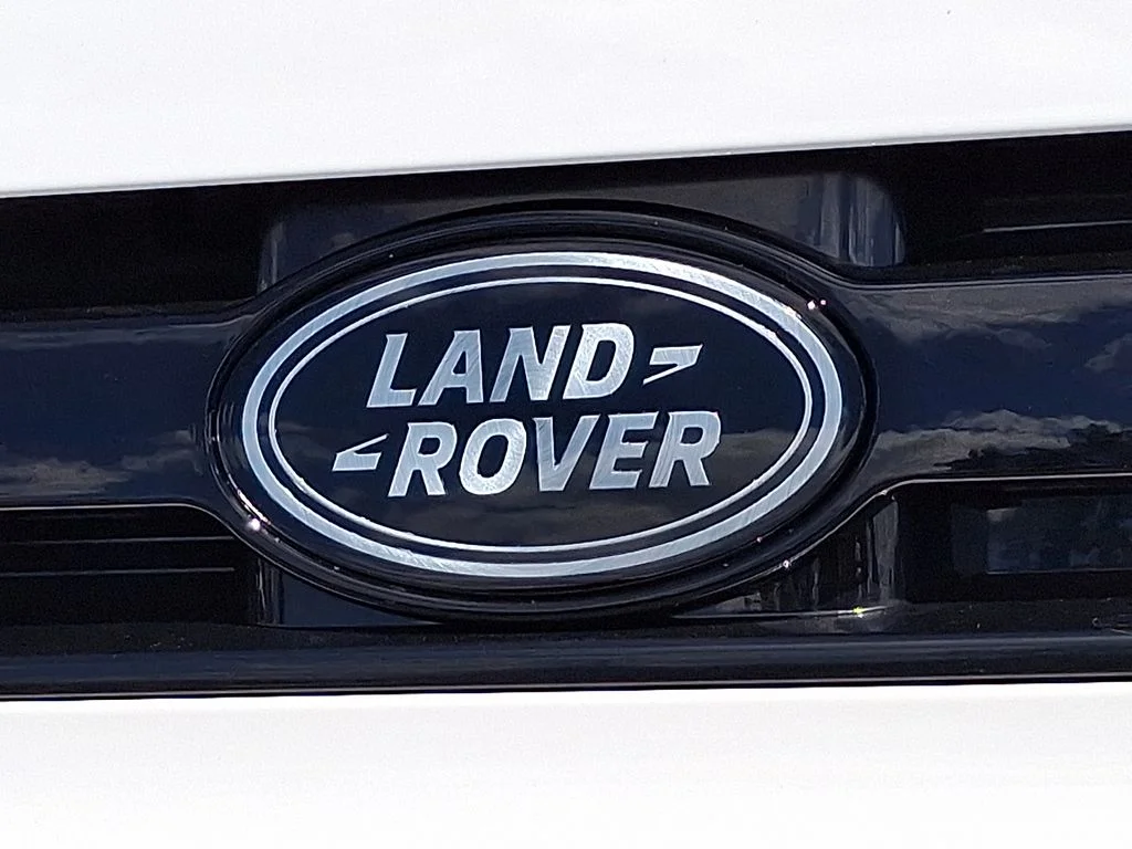 New 2026  Land Rover V8 image 19