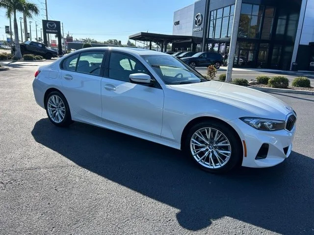 2023 BMW 3 Series 330i Sedan's photo