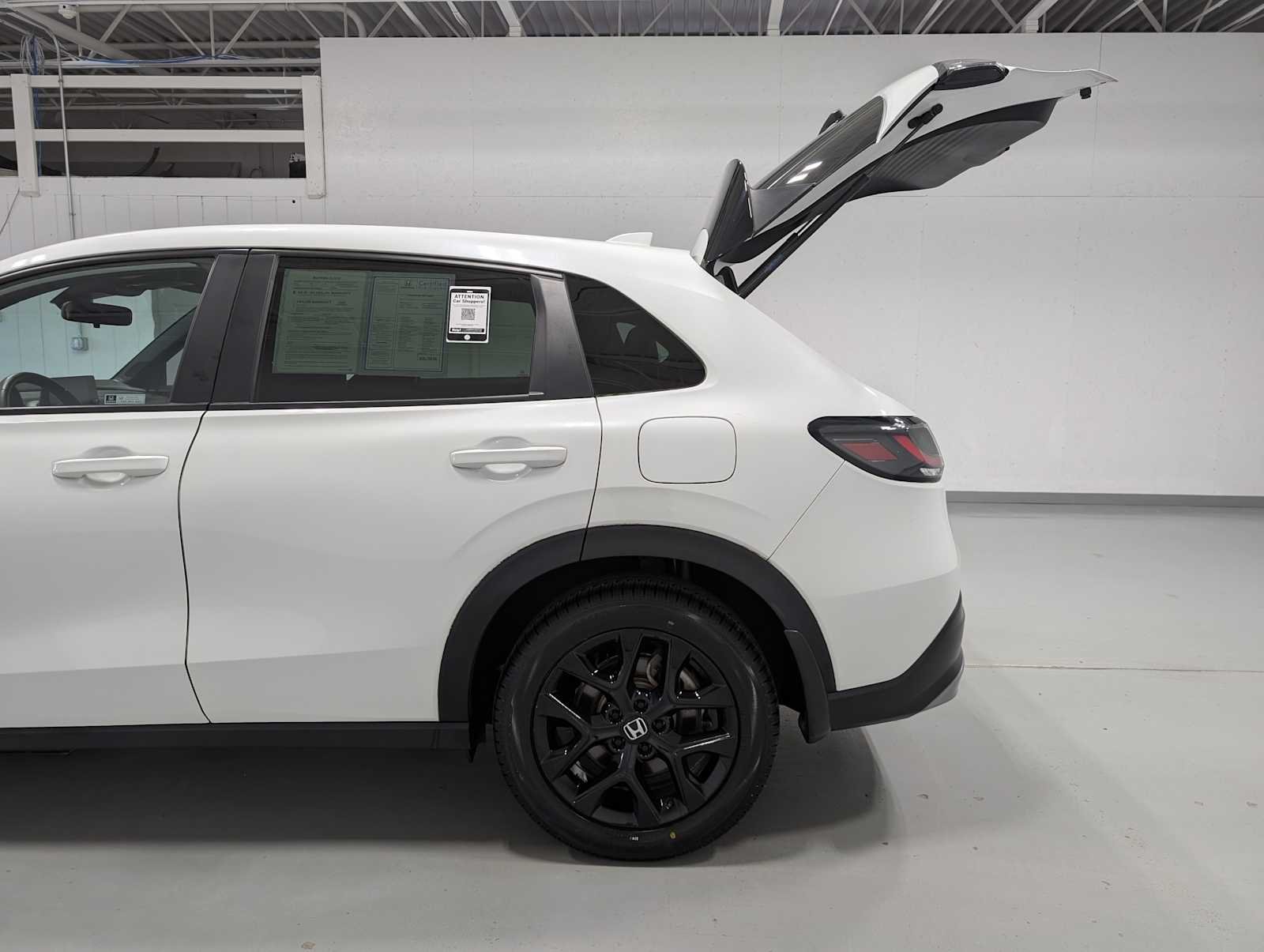 Certified Used 2024 Platinum White Pearl Honda Sport image 11