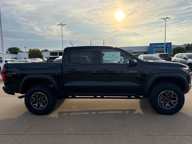 2026 Chevrolet Colorado ZR2 - Photo 2