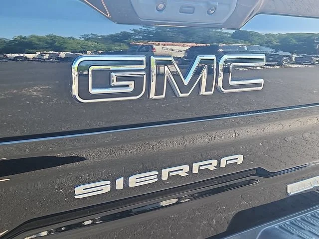 Used 2021 EBONY TWILIGHT METALLIC GMC Elevation image 29