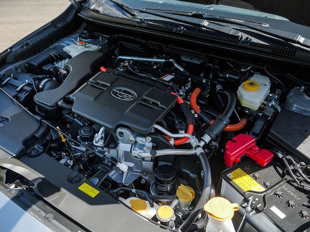 New 2026 ICE SILVER METALLIC Subaru Limited Hybrid image 7