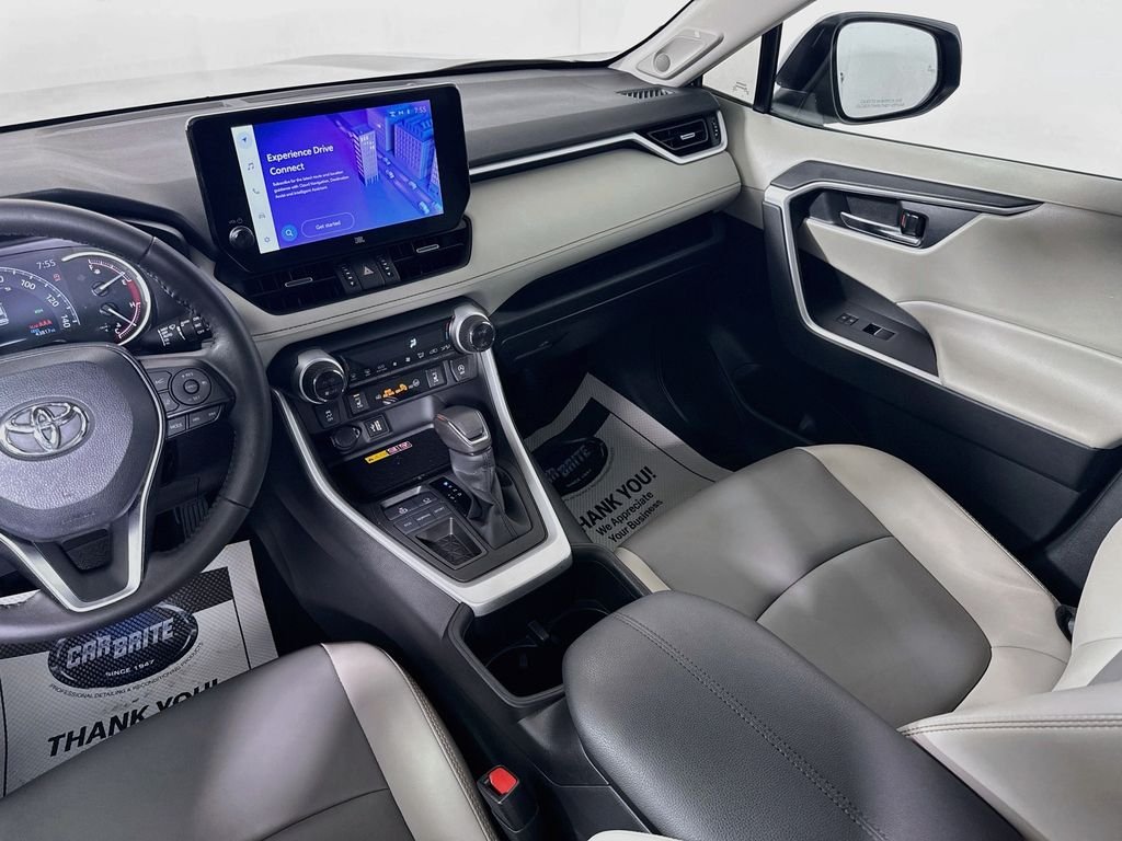 Used 2024 Magnetic Gray Metallic Toyota XLE Premium image 23