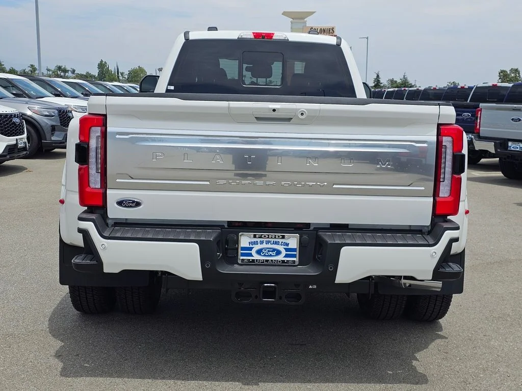 New 2026 Star White Metallic Tri-Coat Ford F-350® Platinum® image 5