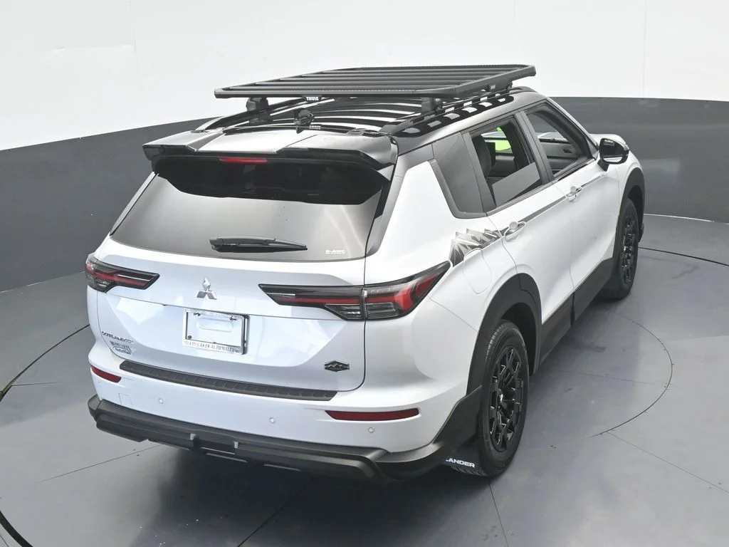 New 2026 White Mitsubishi Trail Edition image 59