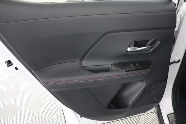 Used 2025 Aspen White Nissan SR image 25