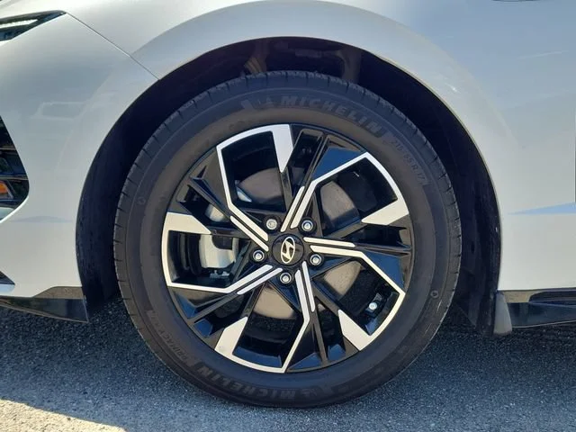 2025 Hyundai Sonata SEL - Photo 6