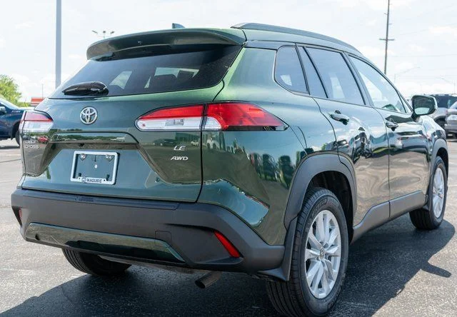 Used 2023  Toyota LE image 6