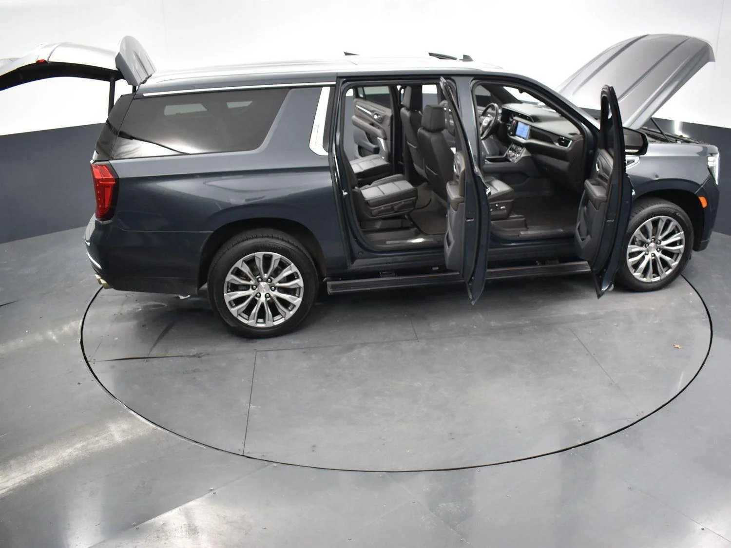 Used 2021 Hunter Metallic GMC Denali image 44