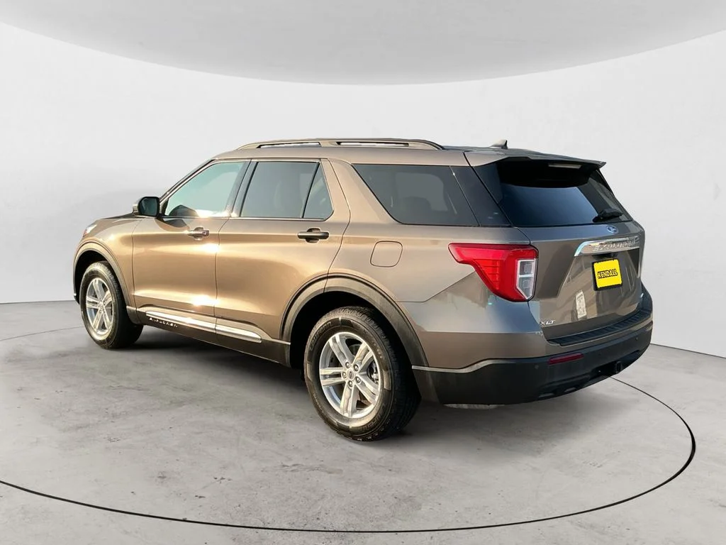 Used 2021 Gray Ford XLT image 7