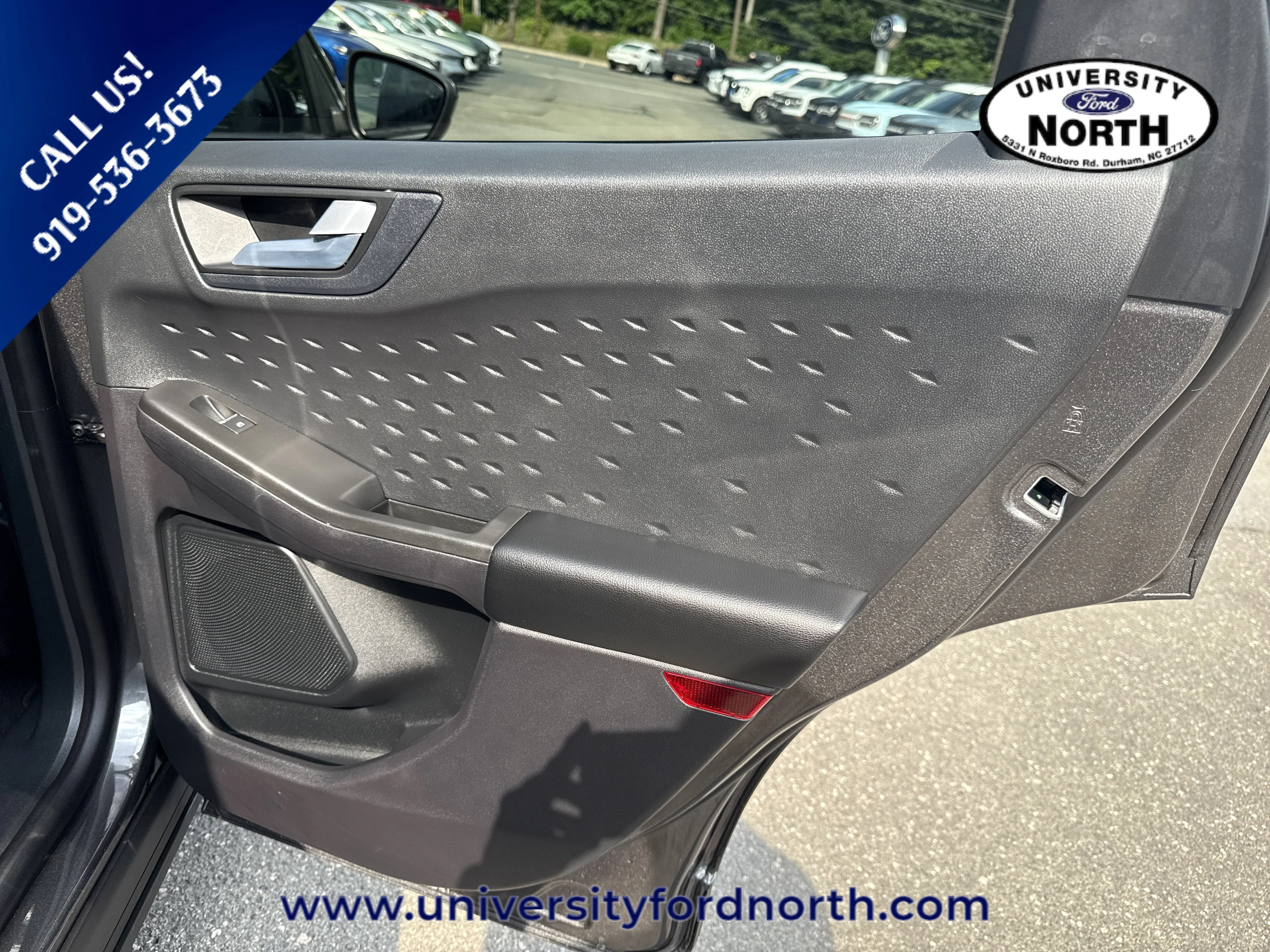 Used 2020 Magnetic Metallic Ford SEL image 35