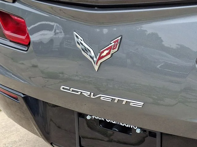 Used 2016 Gray Chevrolet Stingray Z51 image 29