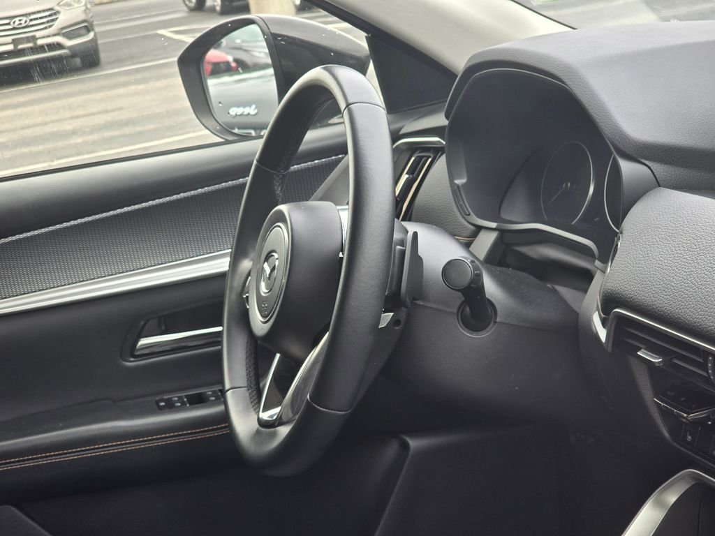 Used 2025 Black Mazda 3.3 Turbo Preferred image 17
