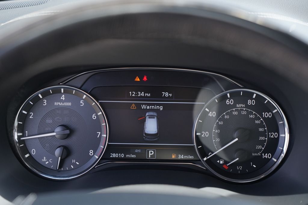 Used 2024 Black INFINITI Sensory image 14