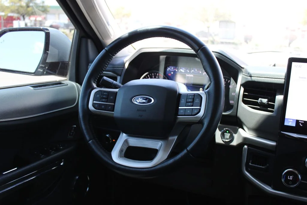 Used 2022 Silver Metallic Ford XLT image 21