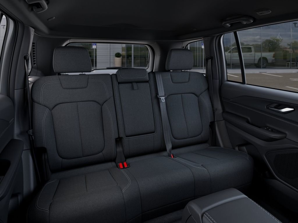 New 2026 Silver Zynith Exterior Paint Jeep Laredo X image 15