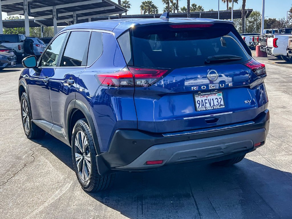 Used 2022 Caspian Blue Metallic Nissan SV image 4