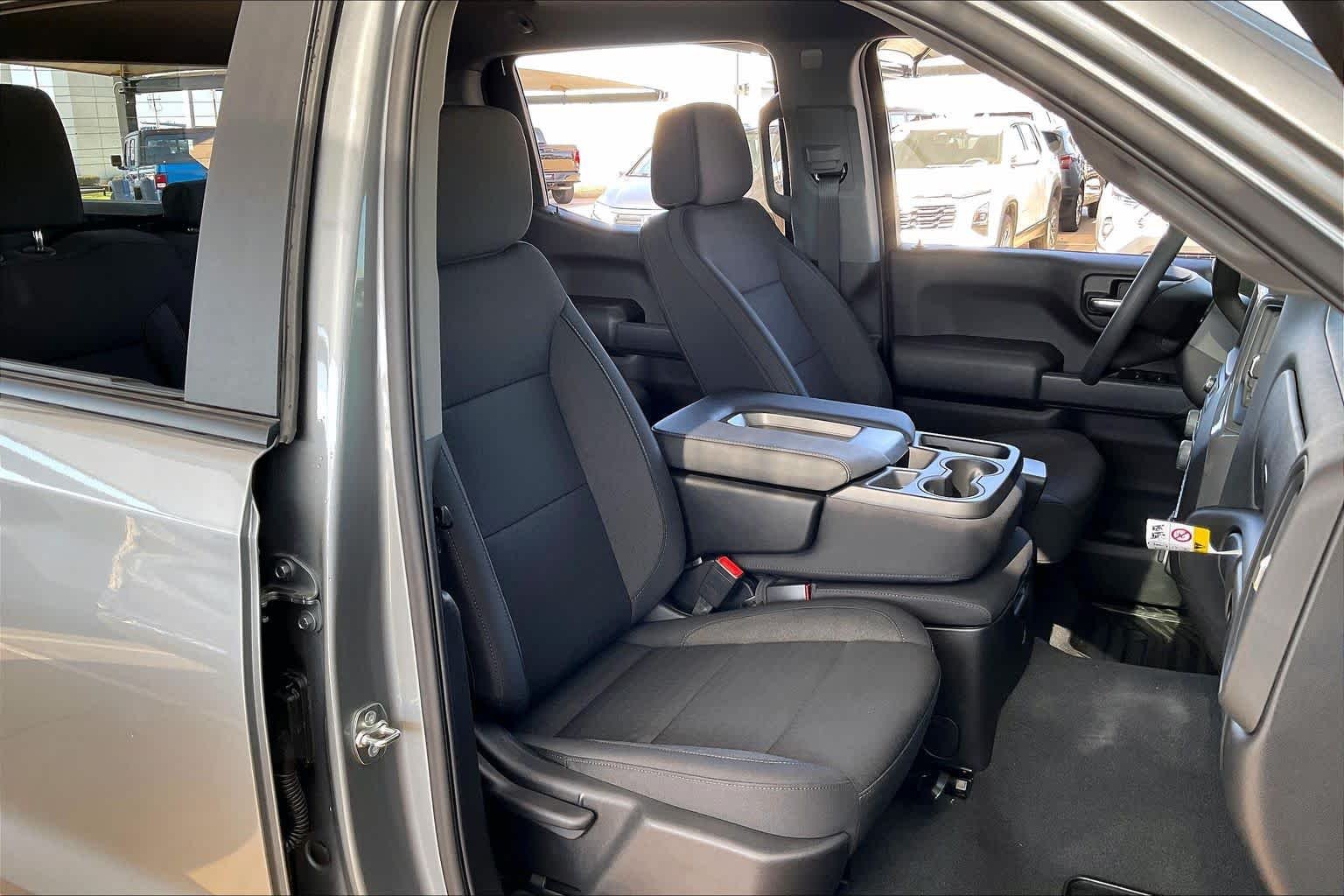 2026 Chevrolet Silverado 1500 Custom - Photo 10