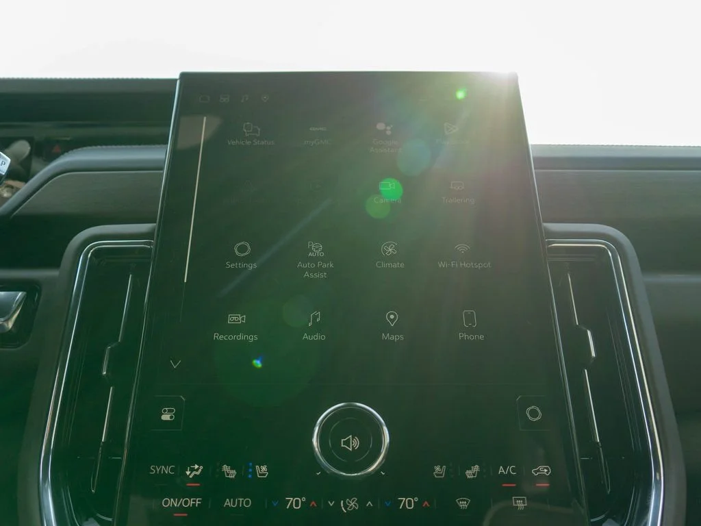 2026 GMC Yukon XL Denali Ultimate - Photo 27