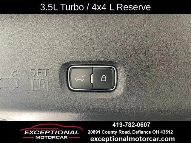 Used 2025 Black Lincoln Reserve image 55