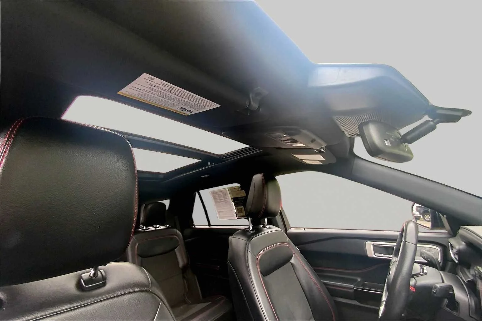 Used 2023 Agate Black Ford ST-Line image 14